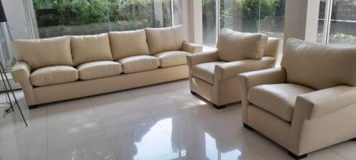 riby sofa (1)